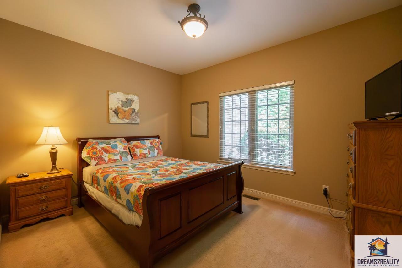 4Br Walk-In - Foosball Table - Hot Tub - Fire Pit - Free Tickets Included - Dv166 Branson Extérieur photo