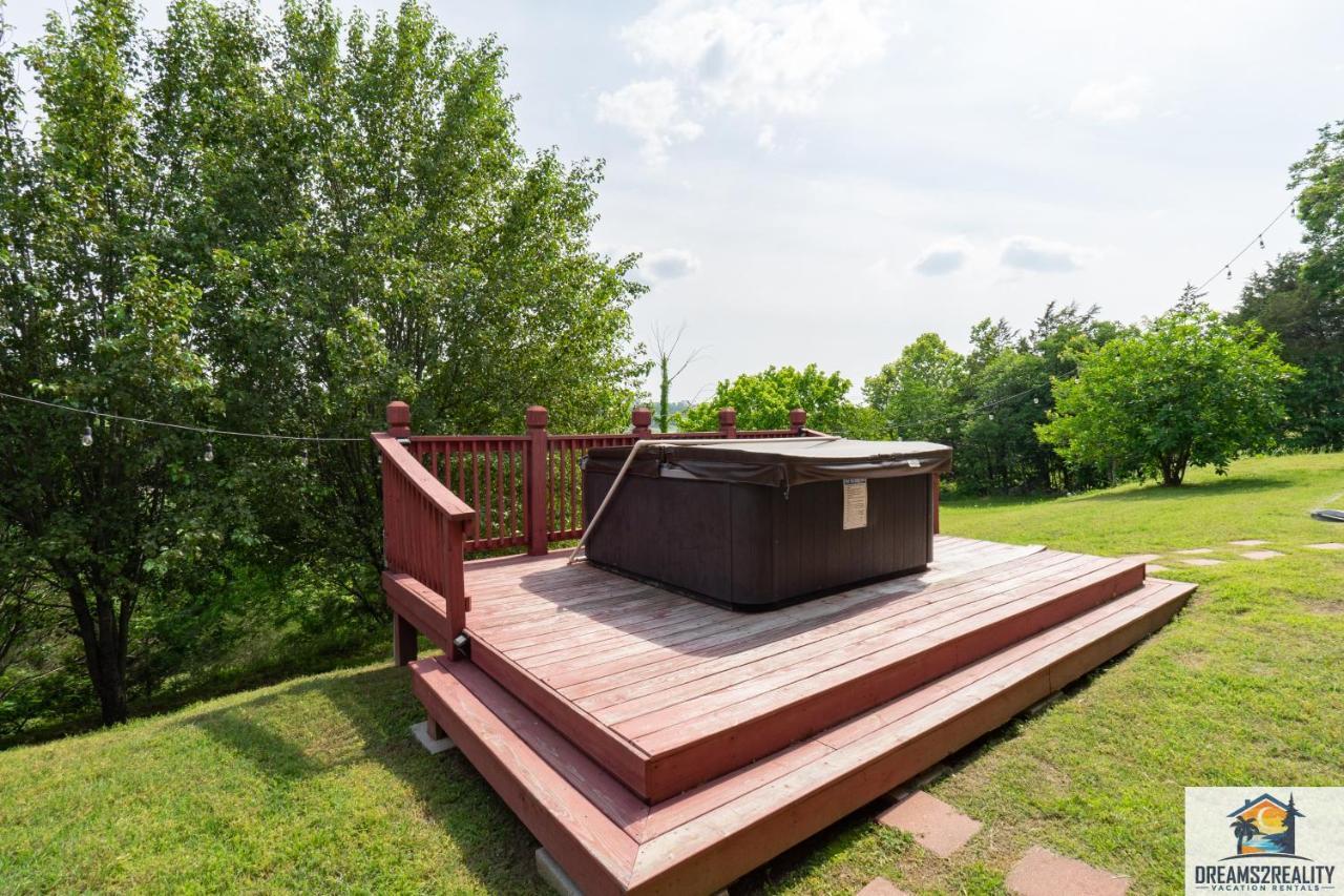 4Br Walk-In - Foosball Table - Hot Tub - Fire Pit - Free Tickets Included - Dv166 Branson Extérieur photo
